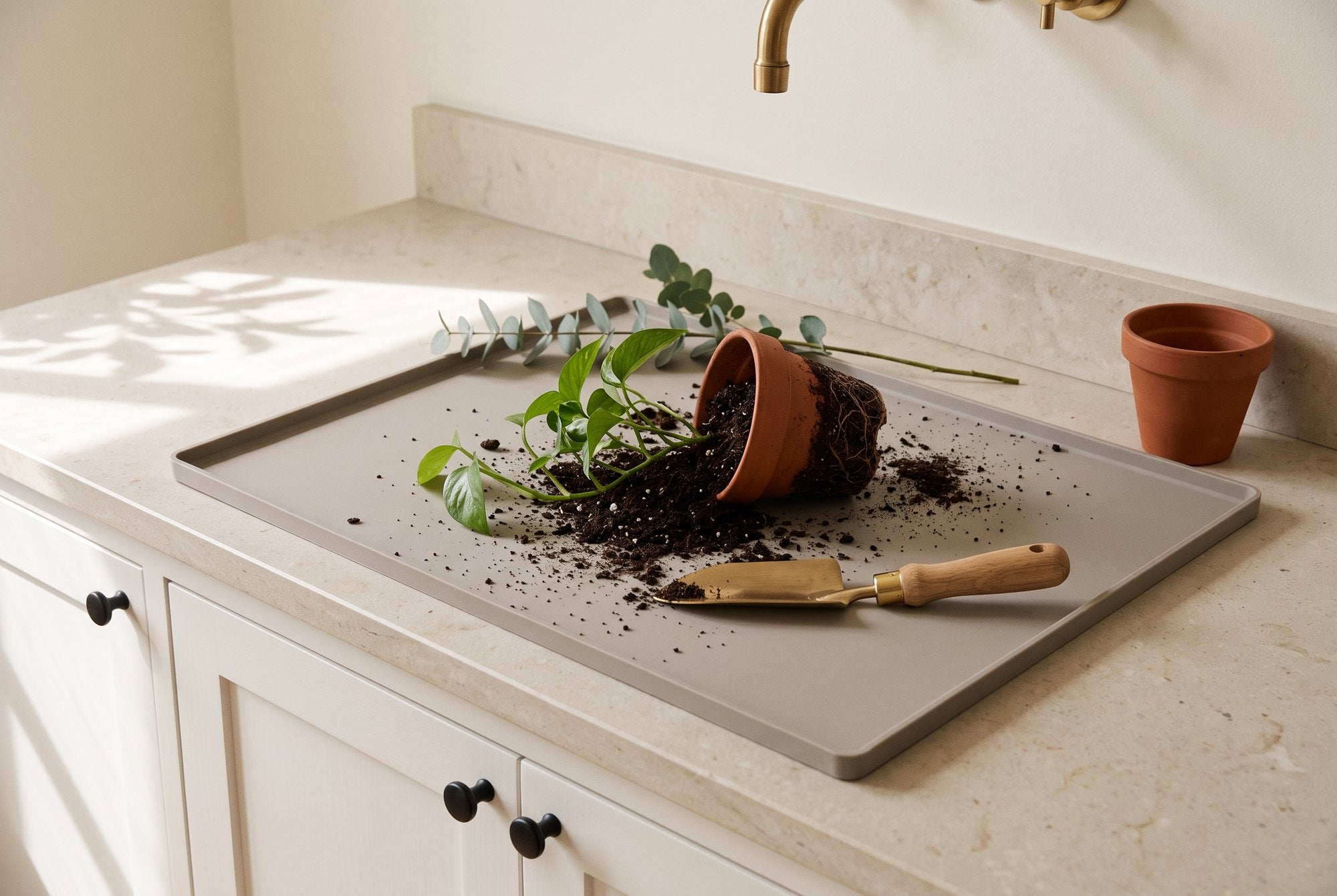 The potting mat for indoor gardeners with good counters.
